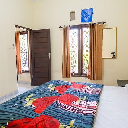Jero Harum Homestay Krambitan Exterior photo
