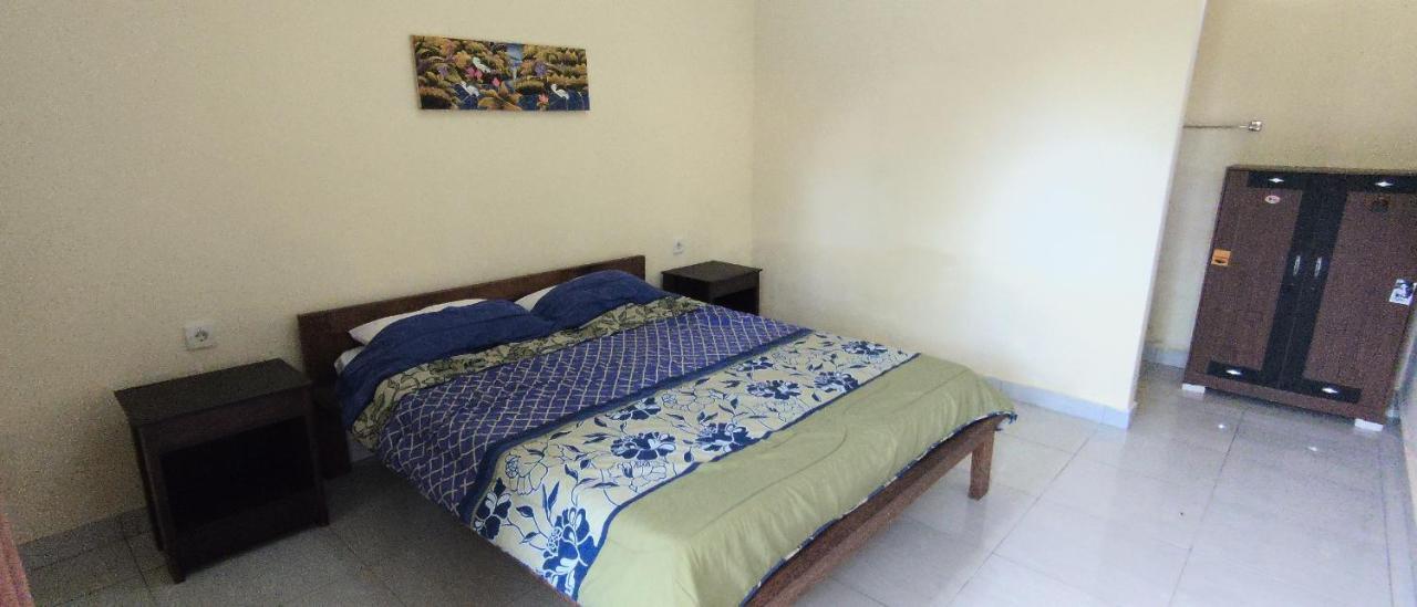 Jero Harum Homestay Krambitan Exterior photo