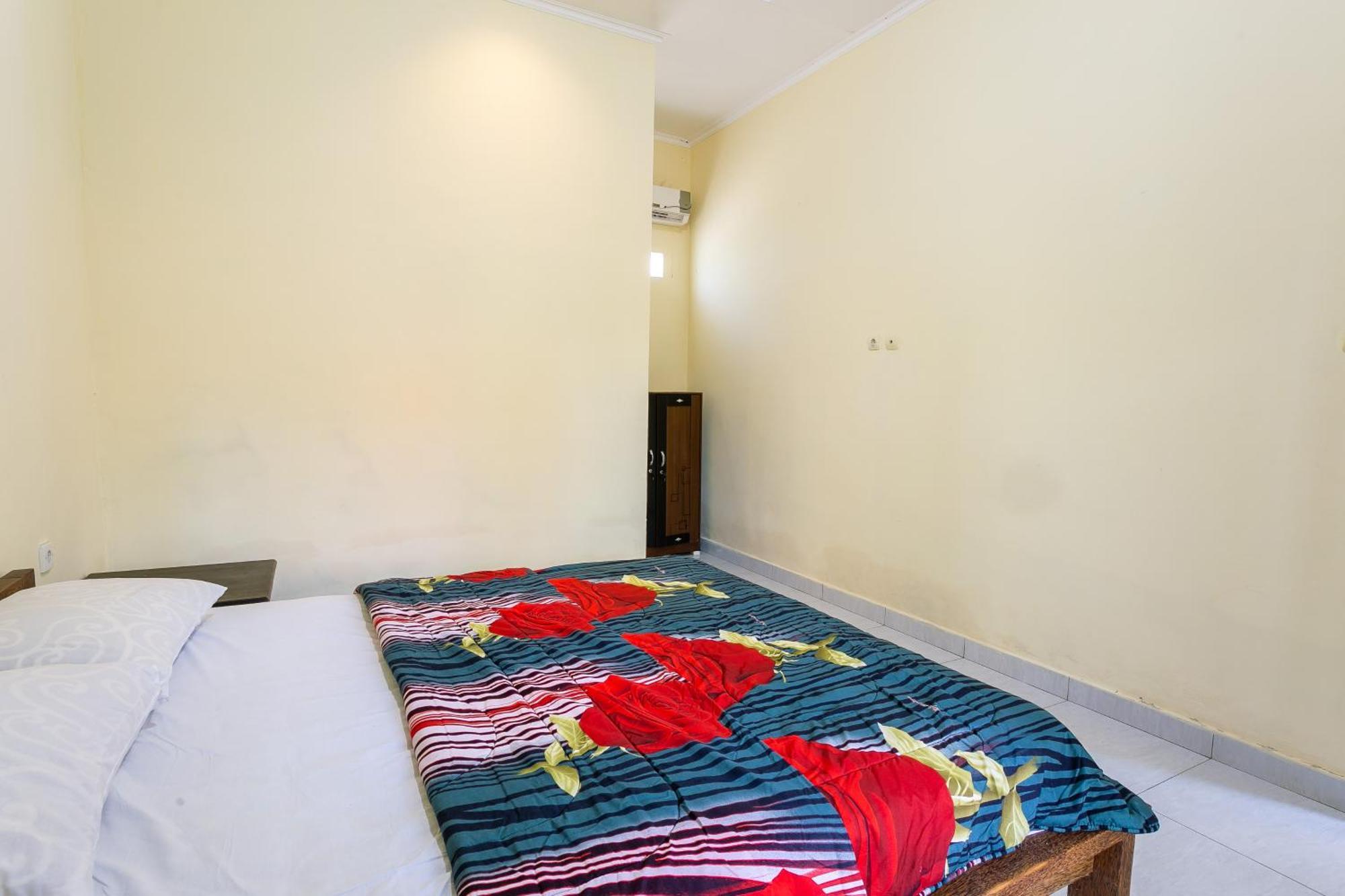 Jero Harum Homestay Krambitan Exterior photo