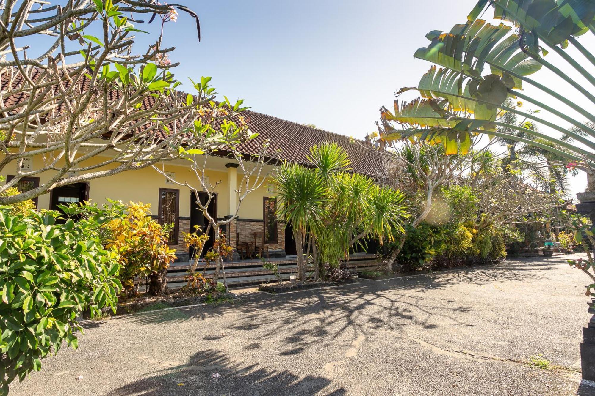 Jero Harum Homestay Krambitan Exterior photo